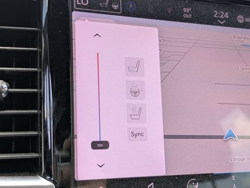 Used 2025 Chrysler Pacifica Limited FWD image 28