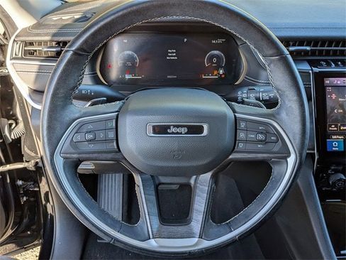 Certified 2022 Jeep Grand Cherokee L Limited image 18