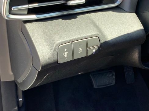 New 2026 Hyundai Elantra SE w/ Cargo Package FWD image 11