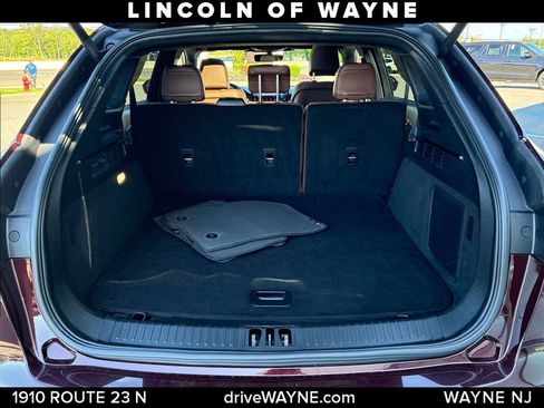 Certified 2023 Lincoln Nautilus Reserve w/ Equipment Group 201A AWD/4WD image 7
