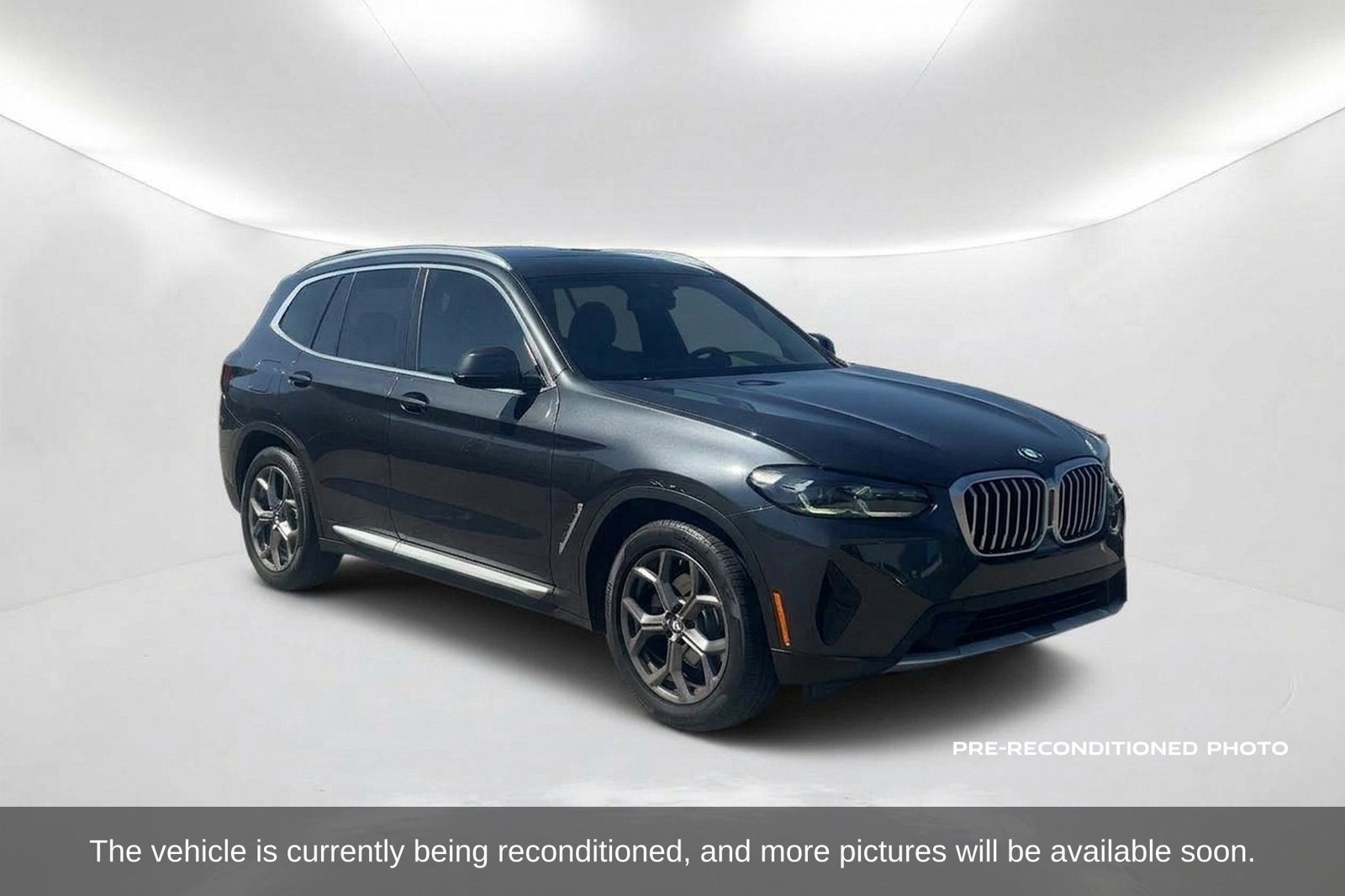 Used 2022 BMW X3 sDrive30i w/ Convenience Package RWD image 3