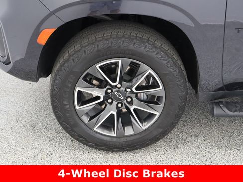 Used 2023 Chevrolet Tahoe Z71 w/ Luxury Package image 11