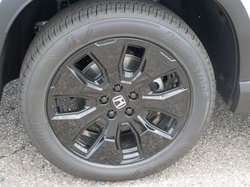 New 2026 Honda Pilot Black Edition image 5