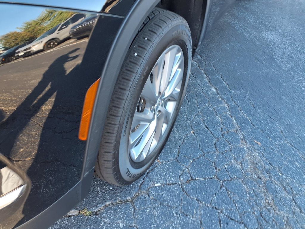 Used 2025 Buick Enclave Preferred FWD image 37