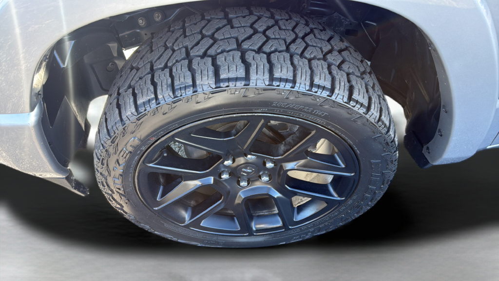 Used 2021 RAM 1500 Laramie AWD/4WD image 31