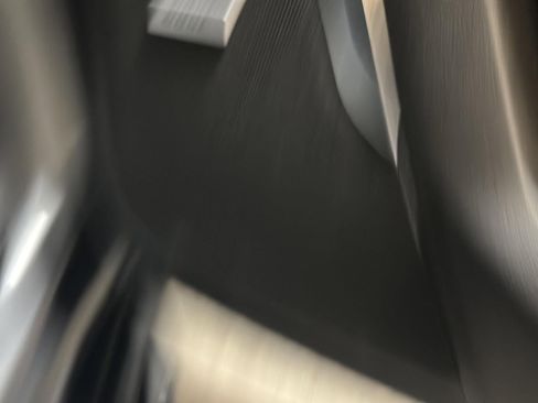 Used 2023 Chevrolet Suburban LT image 8