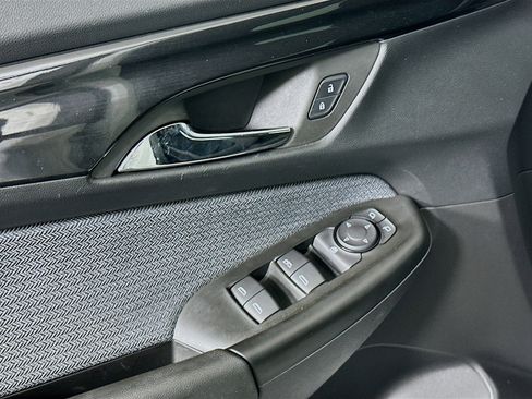 Used 2025 Chevrolet TrailBlazer LT FWD image 15