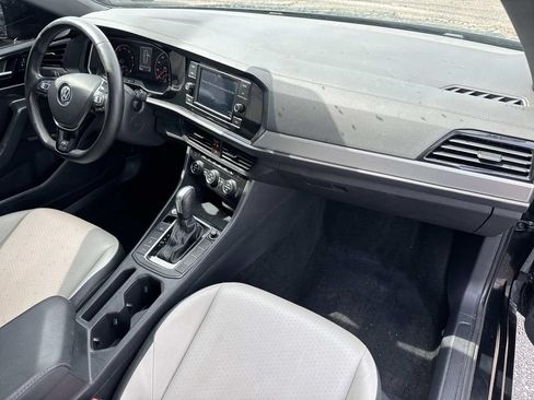 Used 2021 Volkswagen Jetta R-Line w/ R-Line Cold Weather Package FWD image 15
