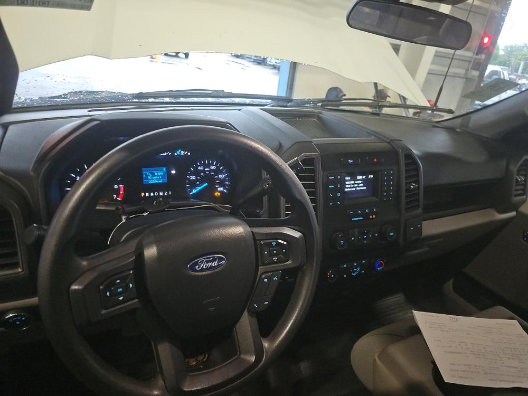 Used 2022 Ford F250 XL w/ Power Equipment Group AWD/4WD image 6