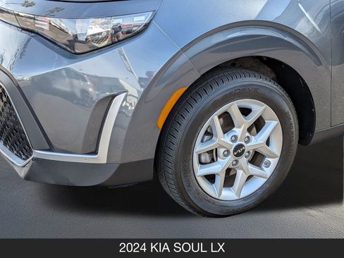 Used 2024 Kia Soul LX w/ Option Group 015 image 10