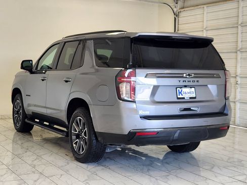 Used 2022 Chevrolet Tahoe Z71 w/ Luxury Package AWD/4WD image 5