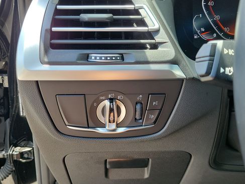 Certified 2024 BMW X3 sDrive30i w/ Convenience Package RWD image 23