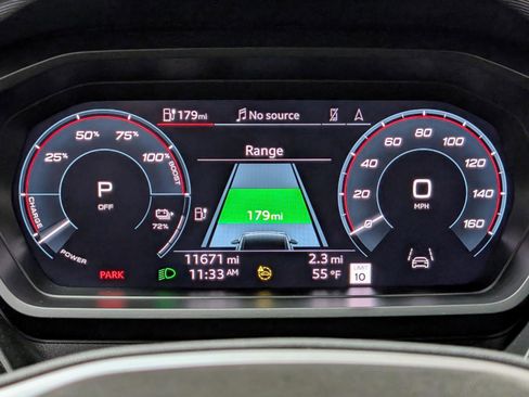 Used 2024 Audi Q4 e-tron Premium Plus image 34