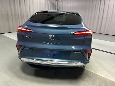 New 2026 Buick Envista Avenir FWD image 6