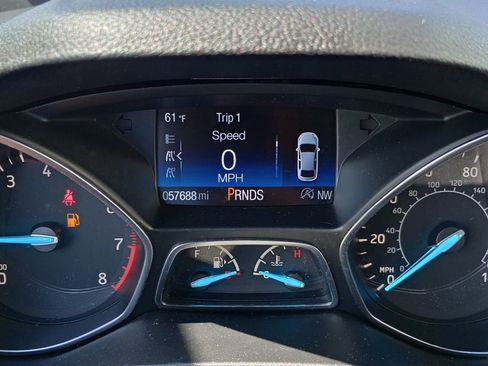 Used 2017 Ford Escape SE image 10