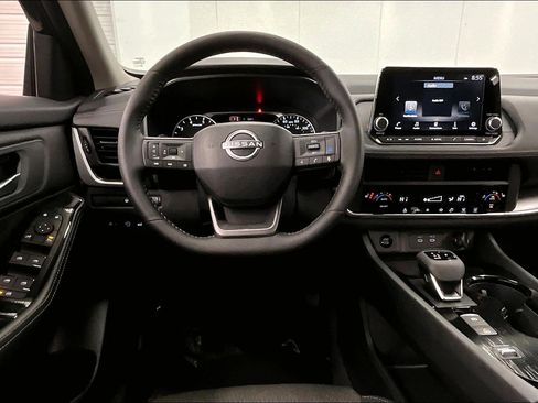 New 2026 Nissan Rogue SV FWD image 42