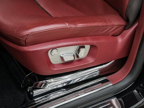 Used 2014 Rolls-Royce Ghost image 43