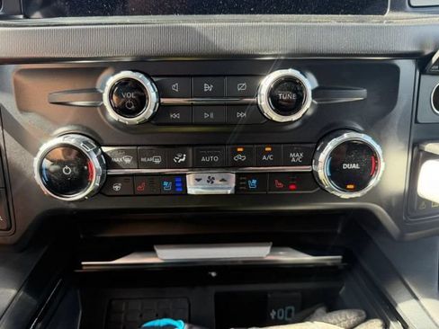 Used 2024 Ford F350 Platinum AWD/4WD image 14