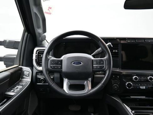 Used 2024 Ford F250 Lariat image 30