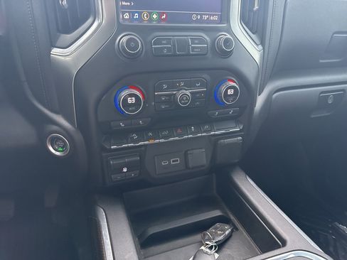 Used 2021 Chevrolet Silverado 1500 LT Trail Boss w/ Convenience Package II image 17