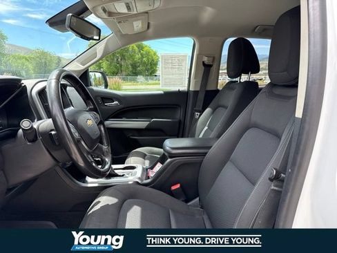 Used 2018 Chevrolet Colorado LT w/ Redline Special Edition AWD/4WD image 19