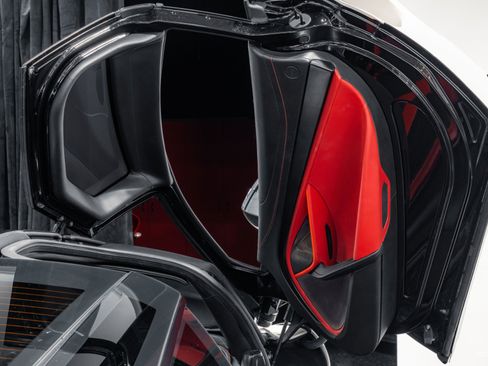 Used 2018 McLaren 720S Performance image 22