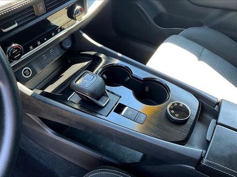 Certified 2023 Nissan Rogue SV image 20