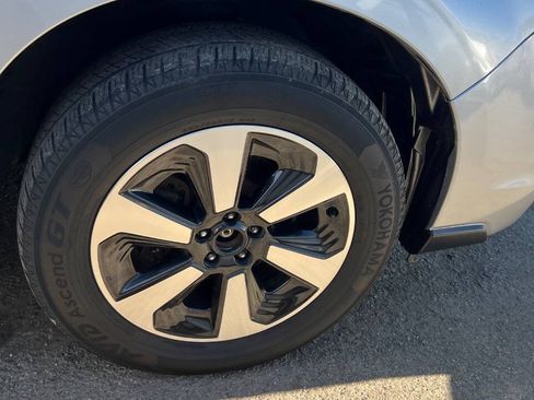 Used 2018 Subaru Forester 2.5i Limited AWD/4WD image 41