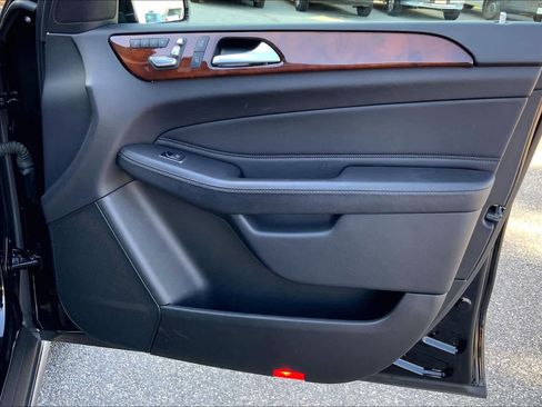 Used 2018 Mercedes-Benz GLS 450 4MATIC image 22