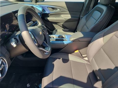 New 2026 Chevrolet Equinox EV LT w/ LPO, Blackout Package FWD image 22
