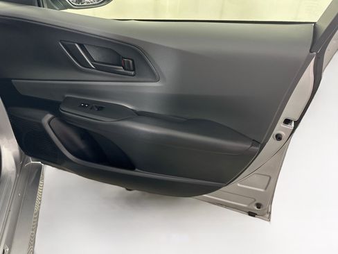 Used 2024 Toyota Prius LE FWD image 32