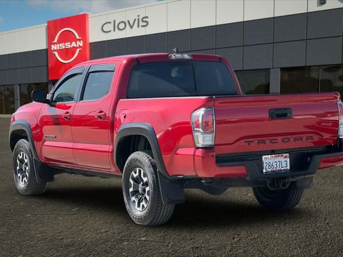 Used 2022 Toyota Tacoma TRD Off-Road w/ Technology Package AWD/4WD image 7