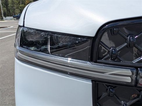 New 2025 Lincoln Navigator Reserve w/ Jet Appearance Package image 10