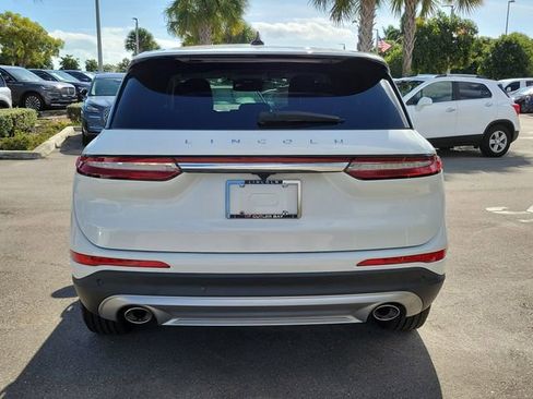 Certified 2024 Lincoln Corsair Premiere image 5