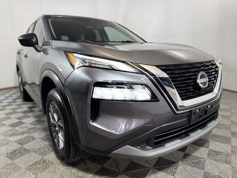 Used 2023 Nissan Rogue S image 9