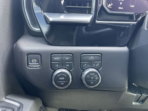 New 2026 GMC Sierra 1500 Elevation AWD/4WD image 18