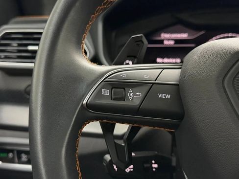Used 2022 Lamborghini Urus AWD/4WD image 22