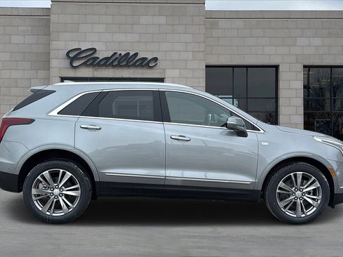 New 2026 Cadillac XT5 Premium Luxury w/ Driver Assist Package image 2