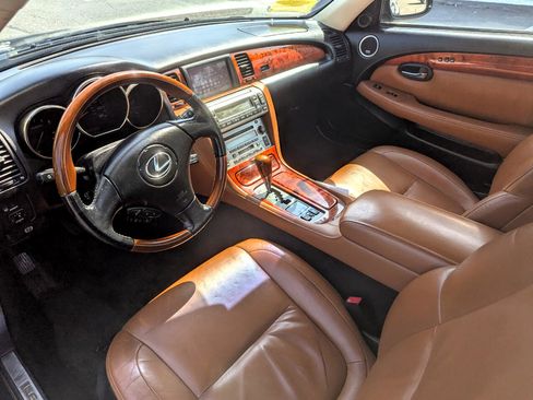 Used 2004 Lexus SC 430 Convertible image 13