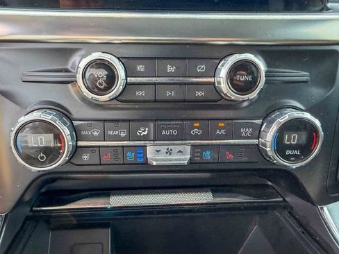 Used 2021 Ford F150 Lariat w/ Equipment Group 502A High AWD/4WD image 19
