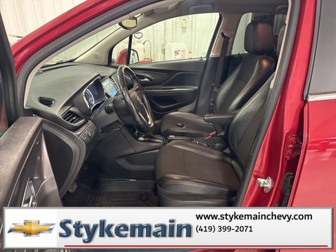 Used 2019 Buick Encore Preferred image 27