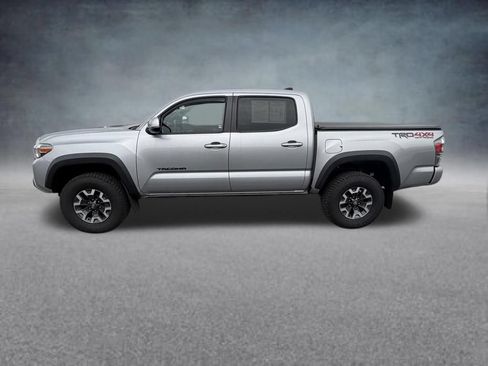 Used 2021 Toyota Tacoma TRD Off-Road w/ Technology Package AWD/4WD image 2