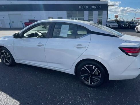 Used 2024 Nissan Sentra SV image 7