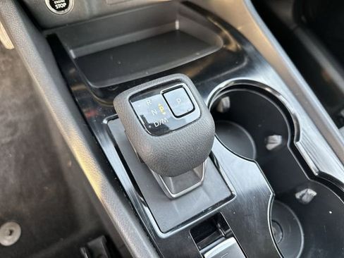 Used 2023 Nissan Rogue SV image 21