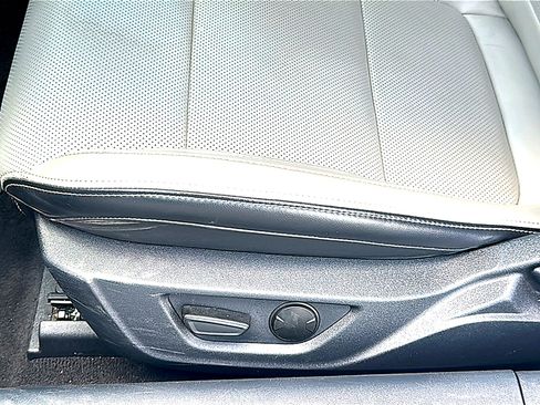 Used 2024 Ford Mustang Premium RWD image 15