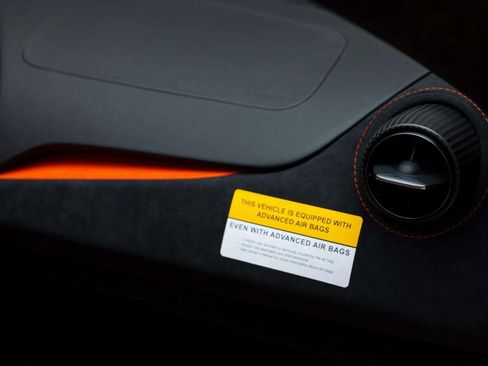 New 2026 McLaren 750S Spider image 35