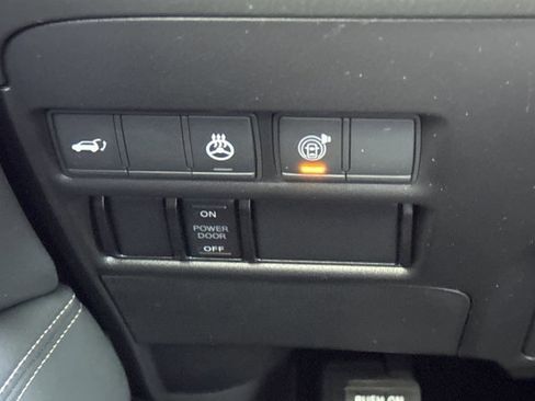 Used 2022 Nissan Armada Platinum w/ Captain's Chairs Package image 31