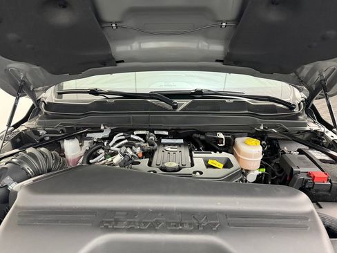 Used 2026 RAM 3500 Laramie AWD/4WD image 33