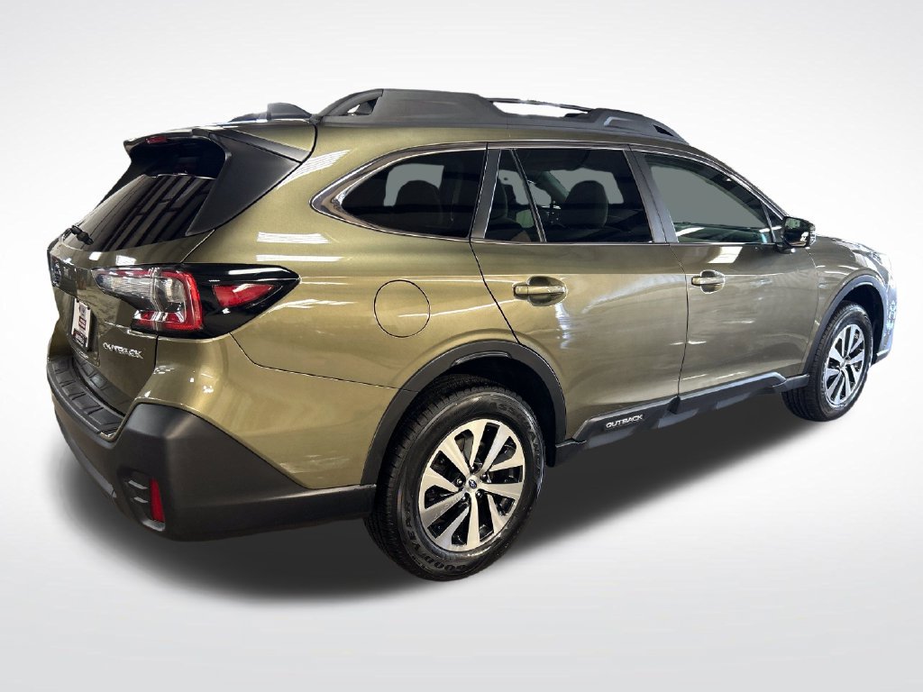 Certified 2022 Subaru Outback Premium AWD/4WD image 6