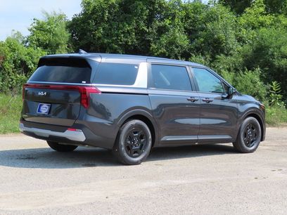 New 2026 Kia Carnival